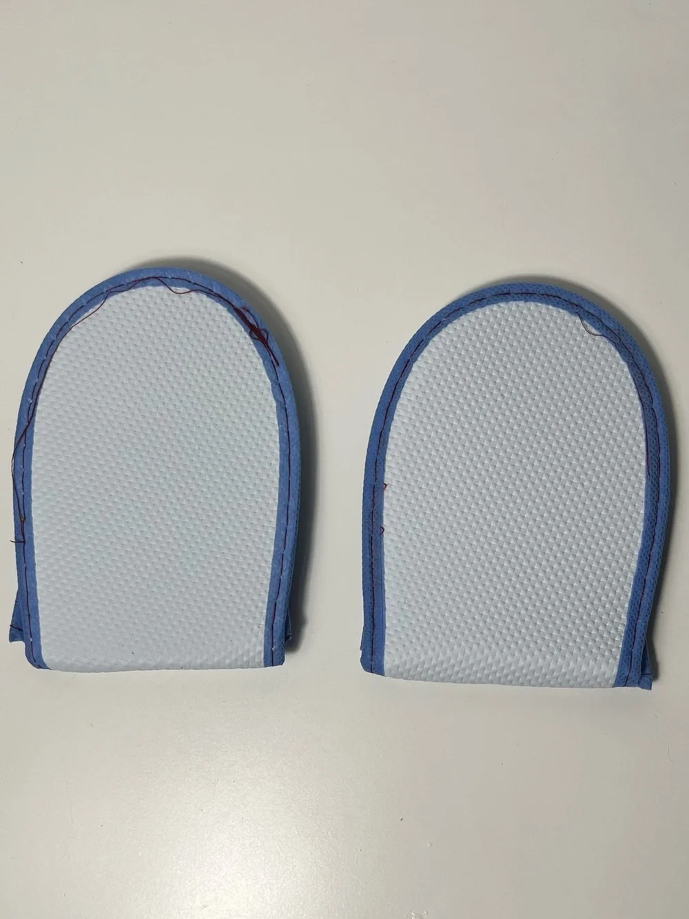 Delta Air Lines Inflight Amenity Disposable Foldable Open Toe Slippers Sandals